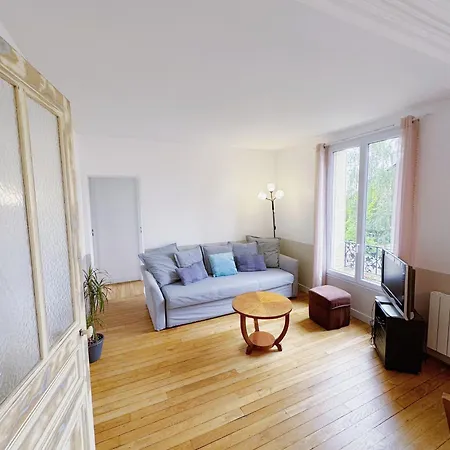 Entre Paris & Apartment *